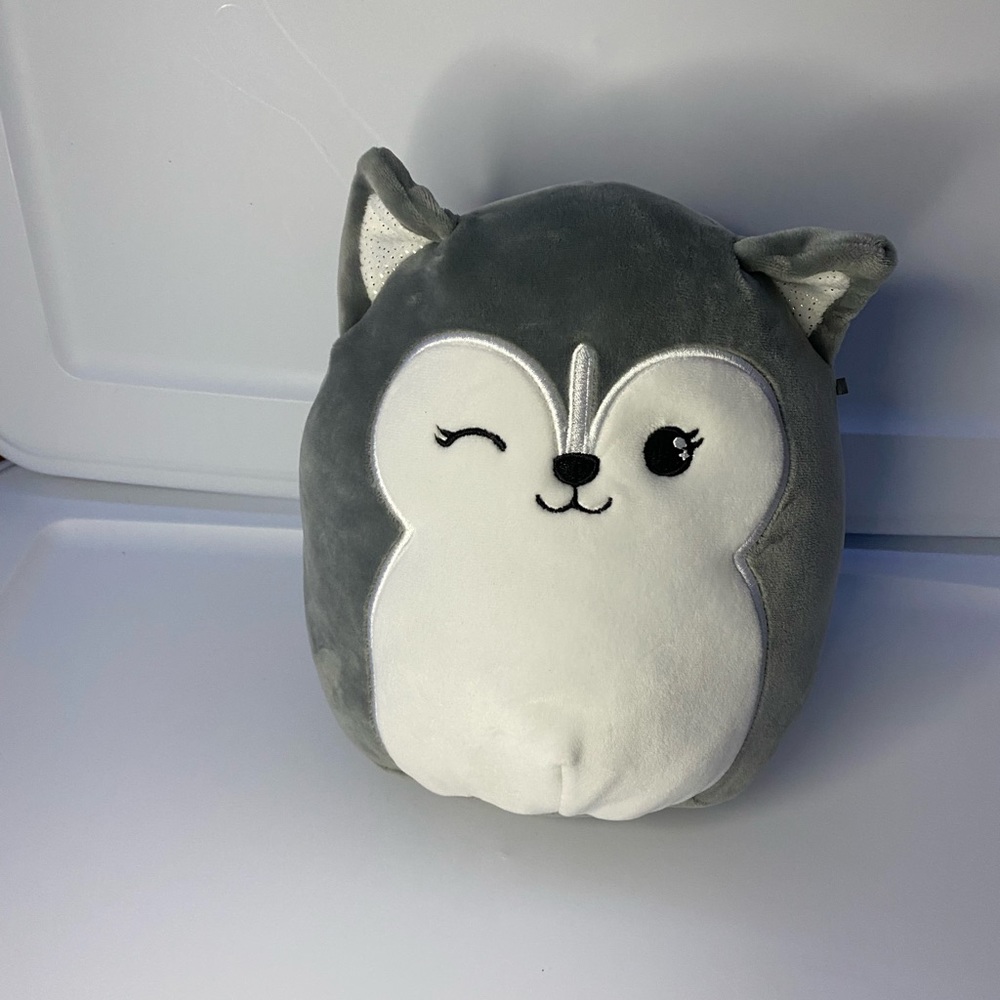 Wolf squishmallow